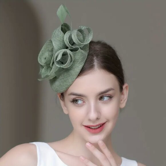 Dark Green Fascinator Hat for Weddings and Derby - Picture 4 of 4